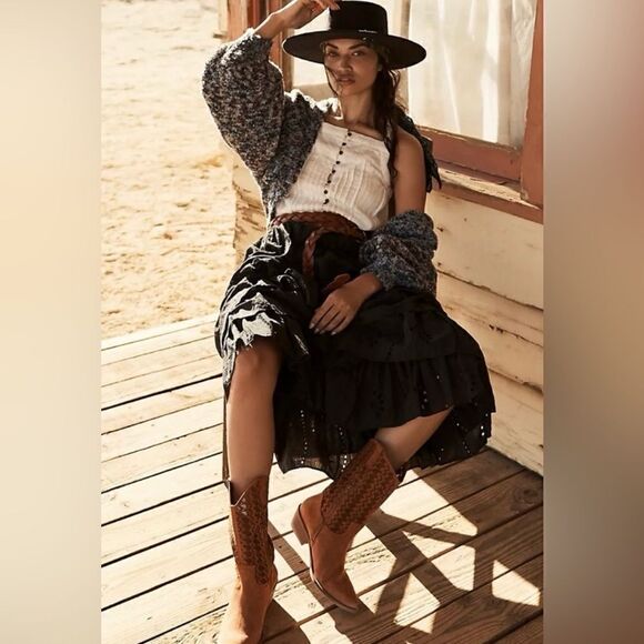 Anthropologie Forever That Girl Eyelet Tiered Ruffle Skirt - Picture 3 of 11